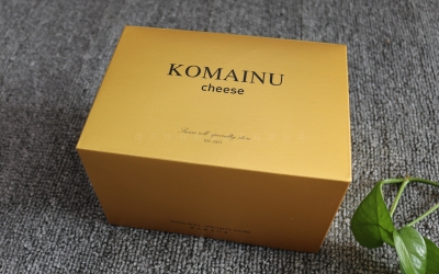 瑞士卷专门店礼品包装盒、金卡纸UV印刷礼盒